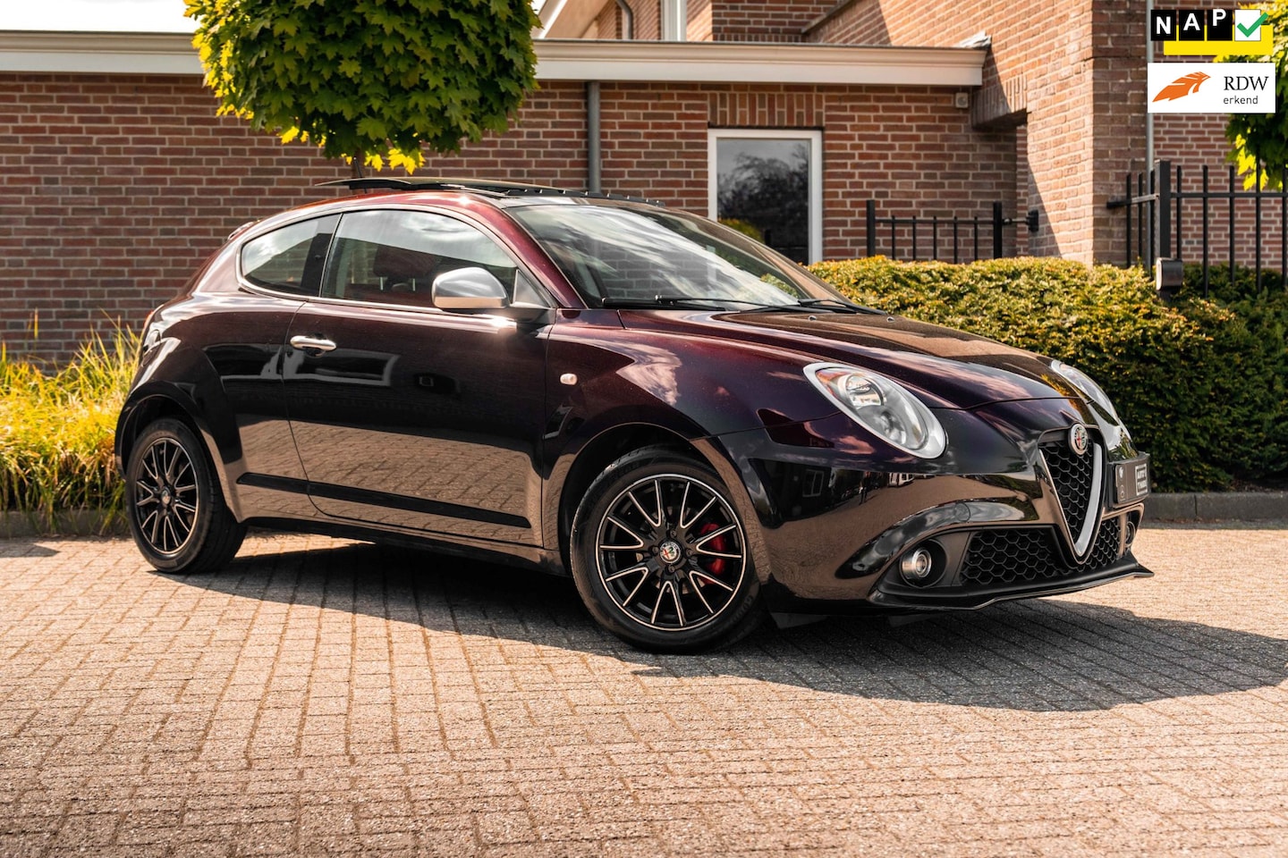 Alfa Romeo MiTo - 0.9 TwinAir Super 100 PK Pano Leder Cruise Clima Navi 16'' - AutoWereld.nl