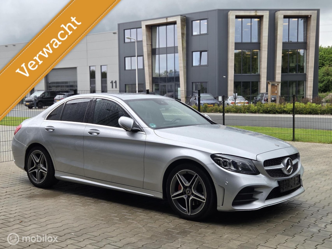 Mercedes-Benz C-klasse - 180 AMG Schuifdak|Matrix|Carplay |Camera|Amg Line|Sfeerverlichting| - AutoWereld.nl