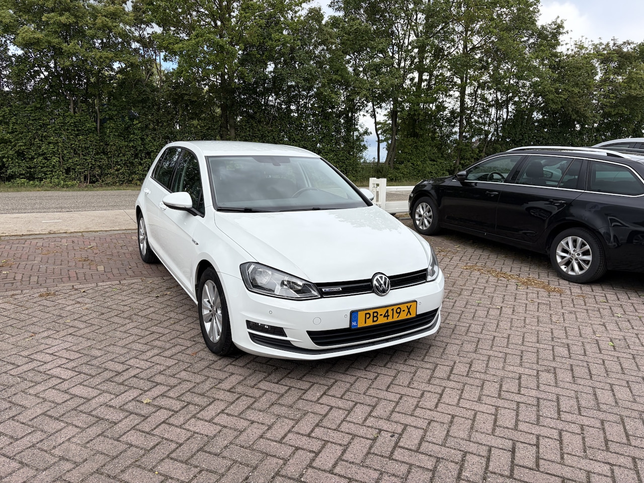 Volkswagen Golf - 1.0 TSI Comfortline TREKHAAK CRUISE NAVI CLIMA - AutoWereld.nl