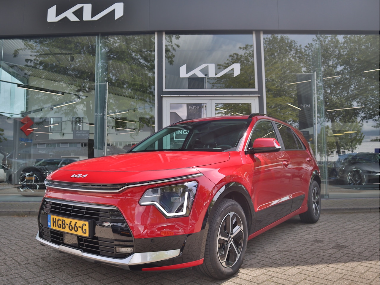 Kia Niro - 1.6 GDi Hybrid DynamicPlusLine | Adaptieve Cruise Control | Camera | Sensoren Voor/Achter - AutoWereld.nl