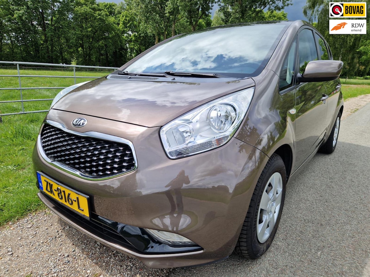 Kia Venga - 1.4 CVVT DynamicPLusLine Trekhaak en ALL SEASON BANDEN - AutoWereld.nl