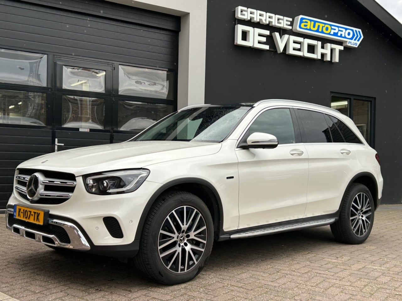 Mercedes-Benz GLC-klasse - 300e 4MATIC Business Burmester/Pano/Sfeer/Leer/Trekhaak - AutoWereld.nl