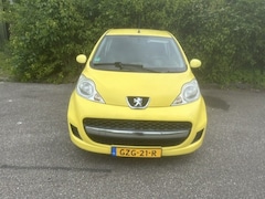 Peugeot 107 - 1.0-12V XR