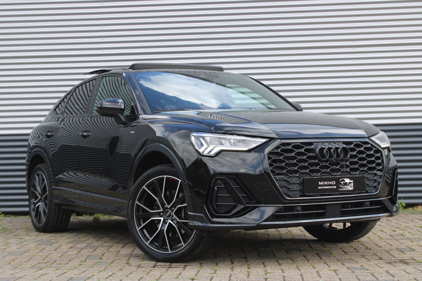 Audi Q3 Sportback - 45 TFSI e 3x S-Line | Panoramadak| Camera | Black optik | Dode hoek | Stoelverwarming | La - AutoWereld.nl