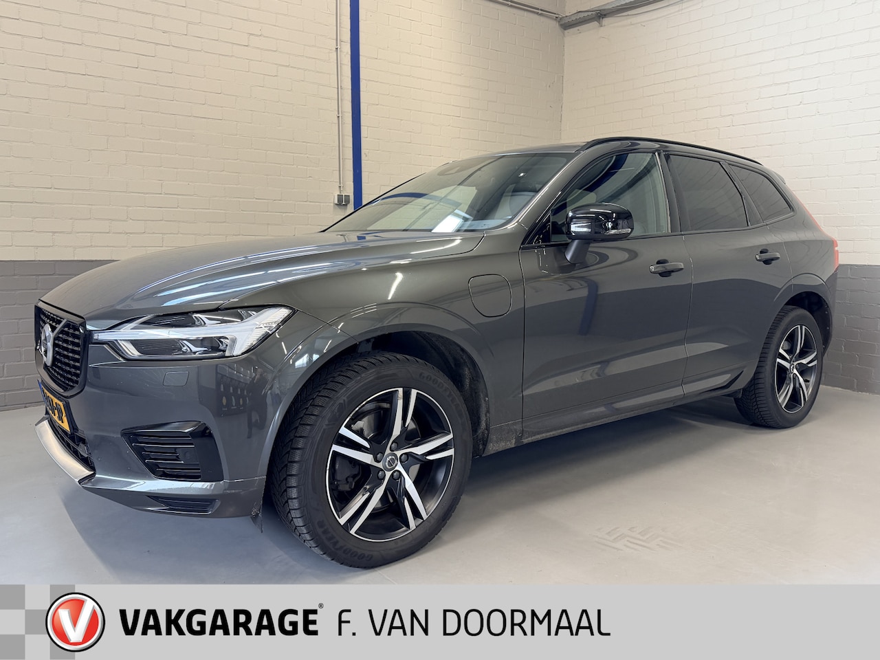 Volvo XC60 - 2.0 Recharge T6 AWD R-Design 2.0 Recharge T6 AWD R-Design - AutoWereld.nl
