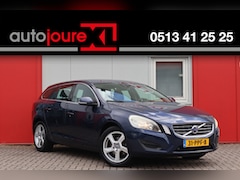 Volvo V60 - 1.6 T3 Momentum | Origineel NL | Leder | Navigatie | Trekhaak |