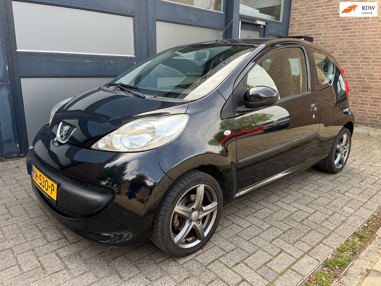 Peugeot 107 - 1.0-12V XS 1.0-12V XS, Airco - AutoWereld.nl