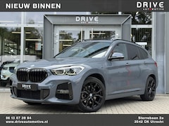 BMW X1 - xDrive25e High Ex. M-Sport |Pano|ACC|HUD|Memory|Cam|Trekhaak|Sfeer|19"