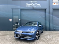 Volkswagen Golf - 1.5 eTSI PANO CAMERA HUD KEYLESS 50 jähre Edition