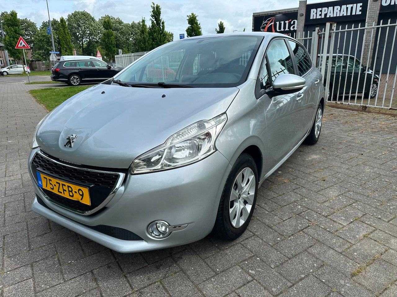 Peugeot 208 - 1.2 Vti Blue Lease 1.2 VTi Blue Lease - AutoWereld.nl