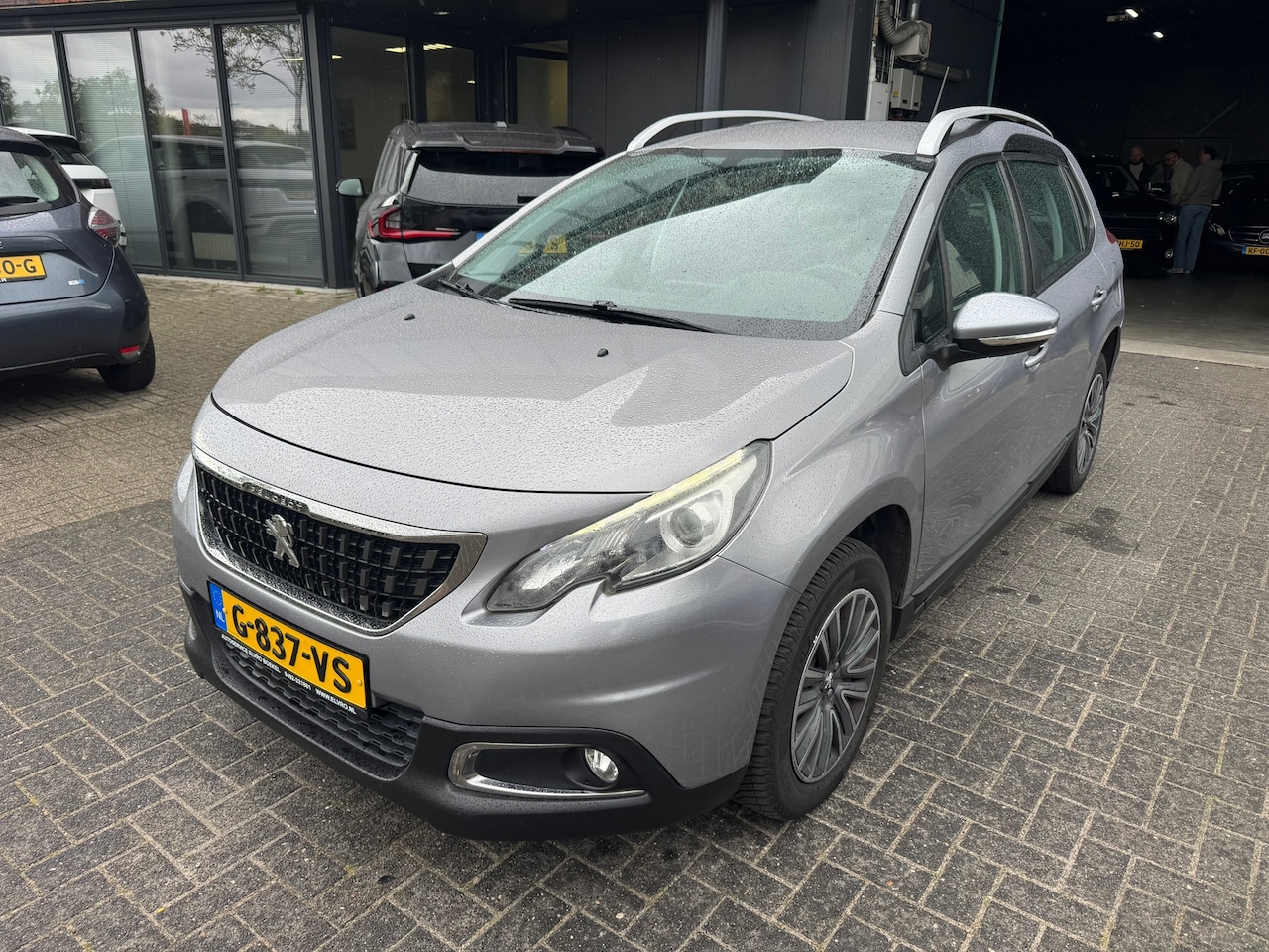 Peugeot 2008 - 1.2 PureTech AUTOMAAT TREKHAAK CAMERA NIEUWE APK + ONDERHOUD - AutoWereld.nl