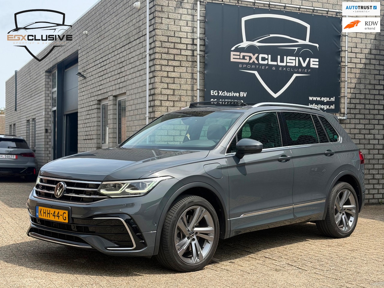 Volkswagen Tiguan - 1.4 TSI eHybrid R-Line Business+ Pano / Massage / 360Cam - AutoWereld.nl
