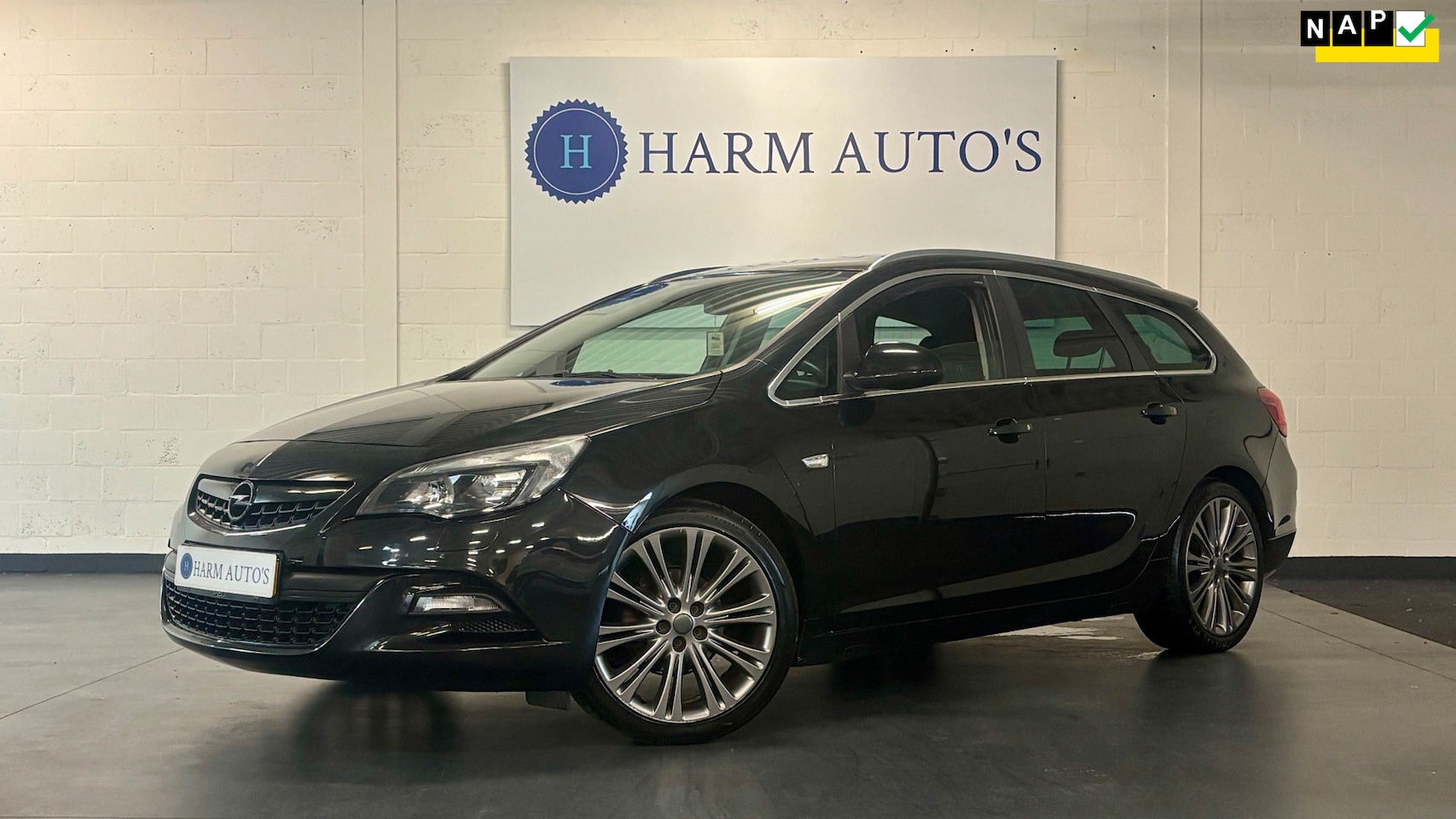 Opel Astra Sports Tourer - 1.4 Turbo Sport 140pk OPC Navi / Trekhaak / PDC / Cruise - AutoWereld.nl
