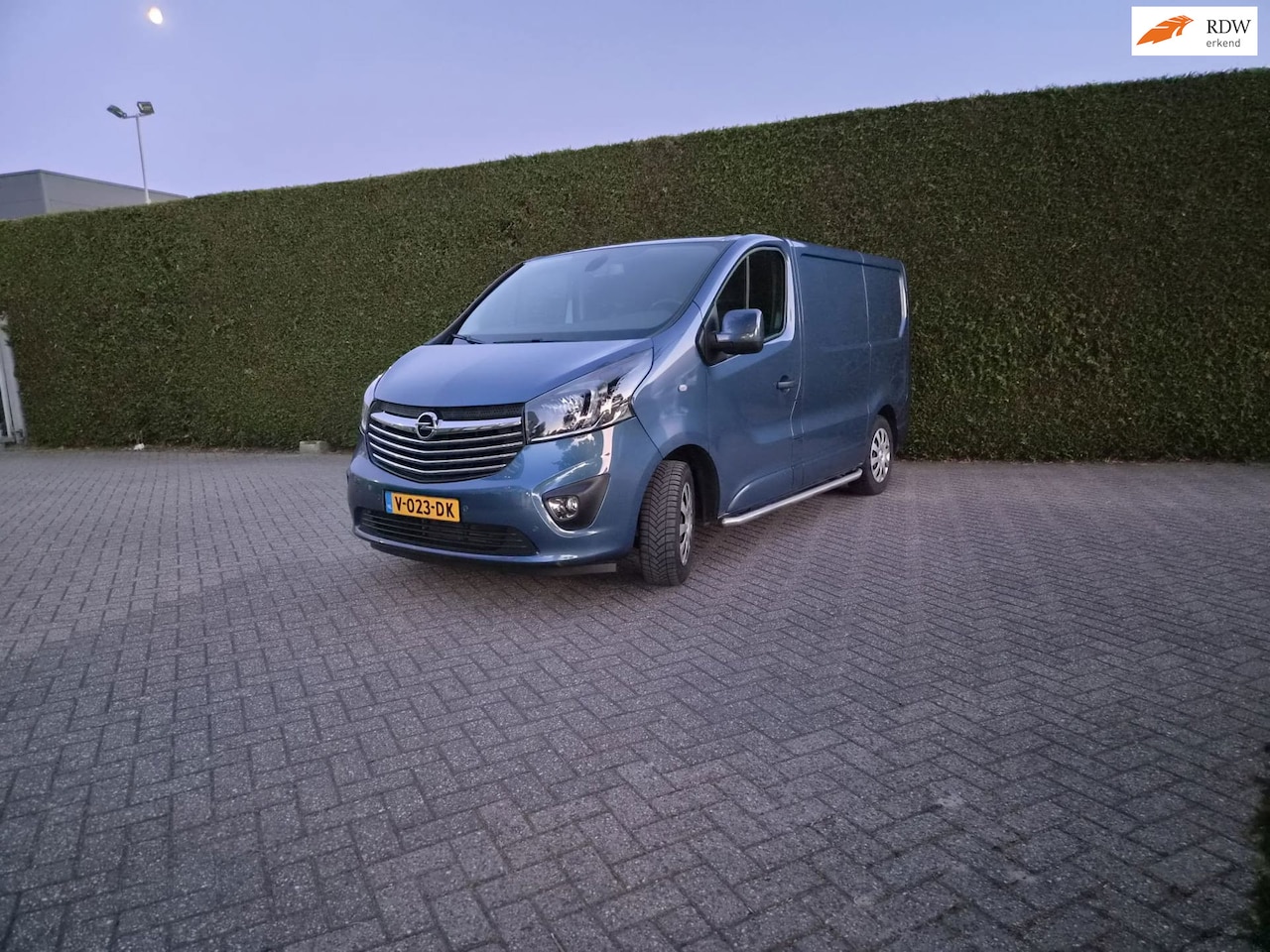 Opel Vivaro - 1.6 CDTI L1H1 Sport EcoFlex 1.6 CDTI L1H1 Sport EcoFlex - AutoWereld.nl