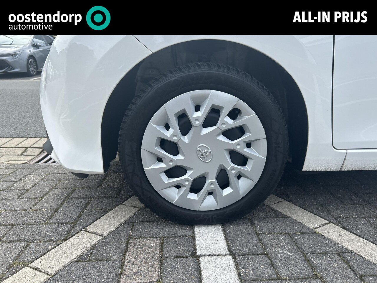 Toyota Aygo - 1.0 VVT-i x-play 1.0 VVT-i x-play (Carplay Navigatie - Camera) - AutoWereld.nl