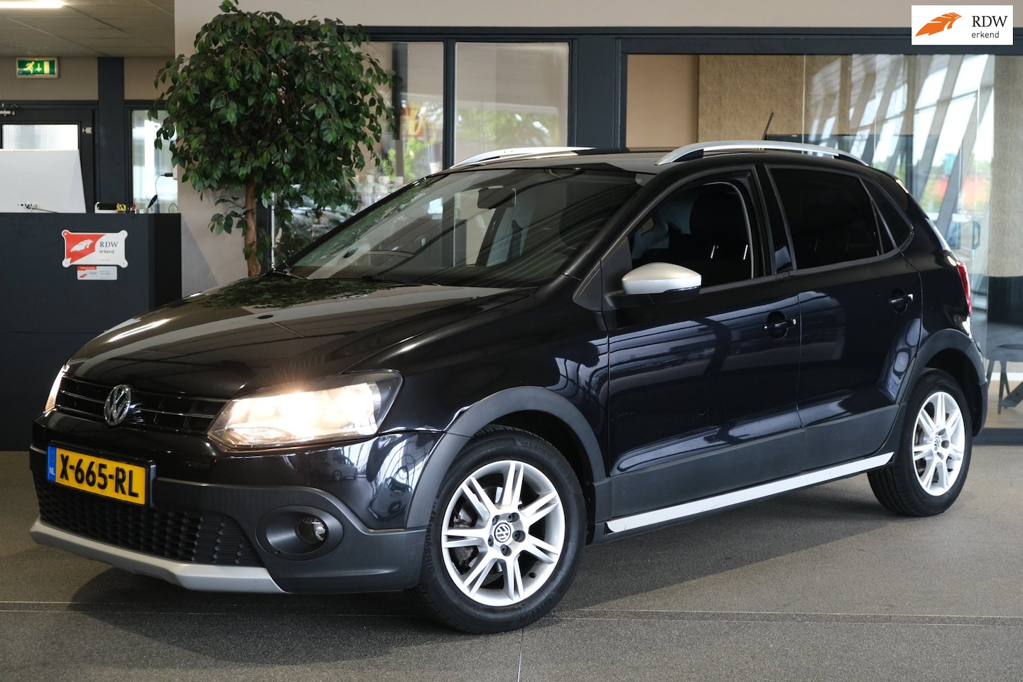 Volkswagen Polo - 1.2 Easyline Navi Airco Cam - AutoWereld.nl