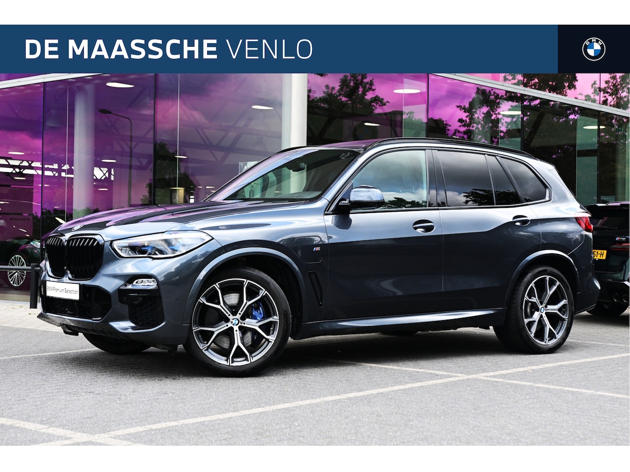BMW X5 - xDrive45e M Sport Automaat / Trekhaak / Panoramadak / Comfort Access / Laserlight / Head-U - AutoWereld.nl