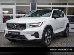 Volvo XC40 - 2.0 B4 Plus Dark Mild Hybride 197pk Automaat 2.000kg Trekgewicht | Adaptieve Cruise + Pilo