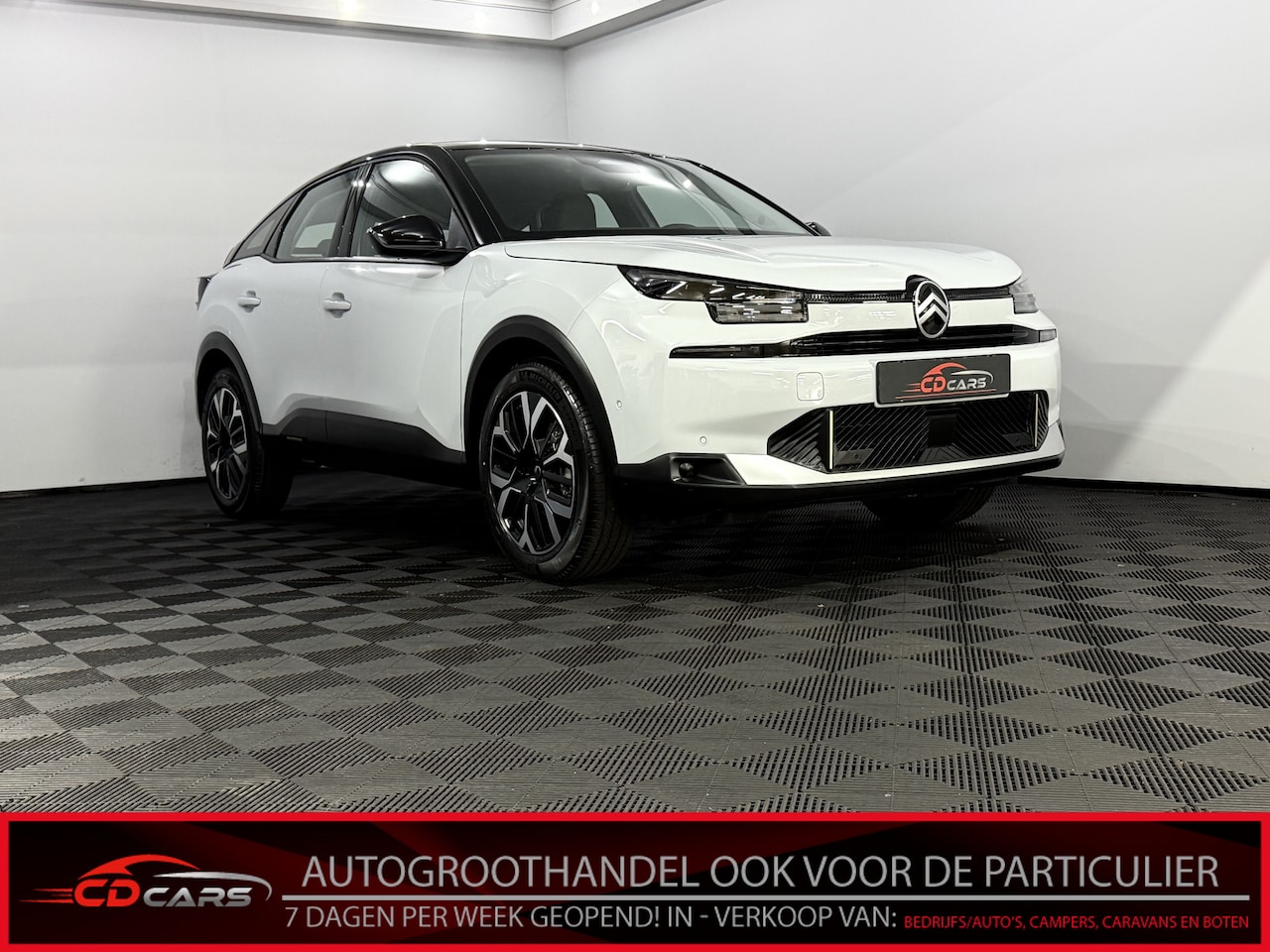 Citroën C4 - 1.2 Hybrid 145pk Business Camera, Navi, Half leder, Keyless start, Cruise control, Apple c - AutoWereld.nl