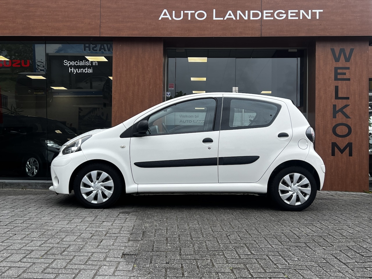 Toyota Aygo - 1.0 VVT-i Now | Airco | Apple Carplay/ Android Auto | Bluetooth - AutoWereld.nl