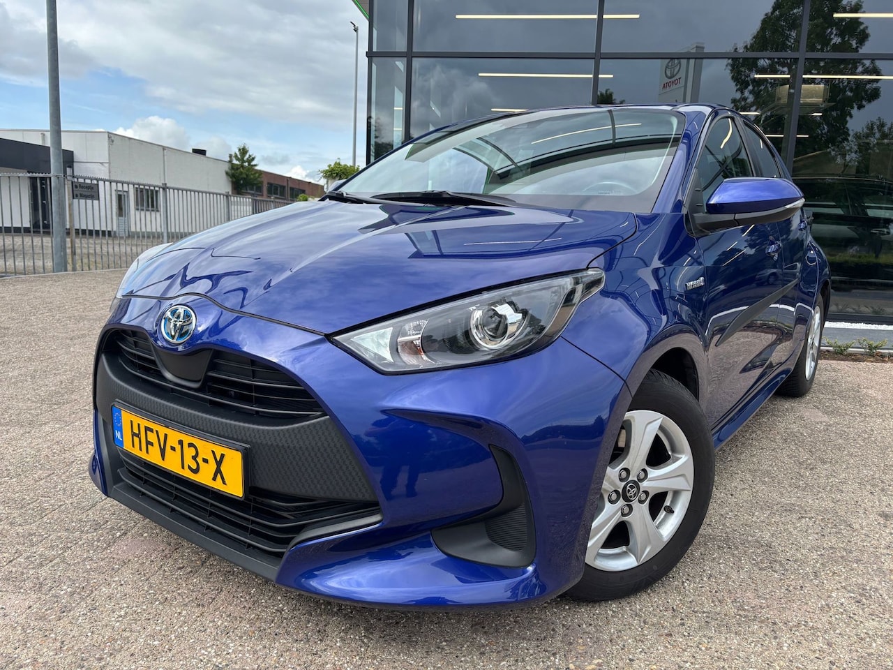 Toyota Yaris - 1.5 Hybrid Active|Trekhaak - AutoWereld.nl