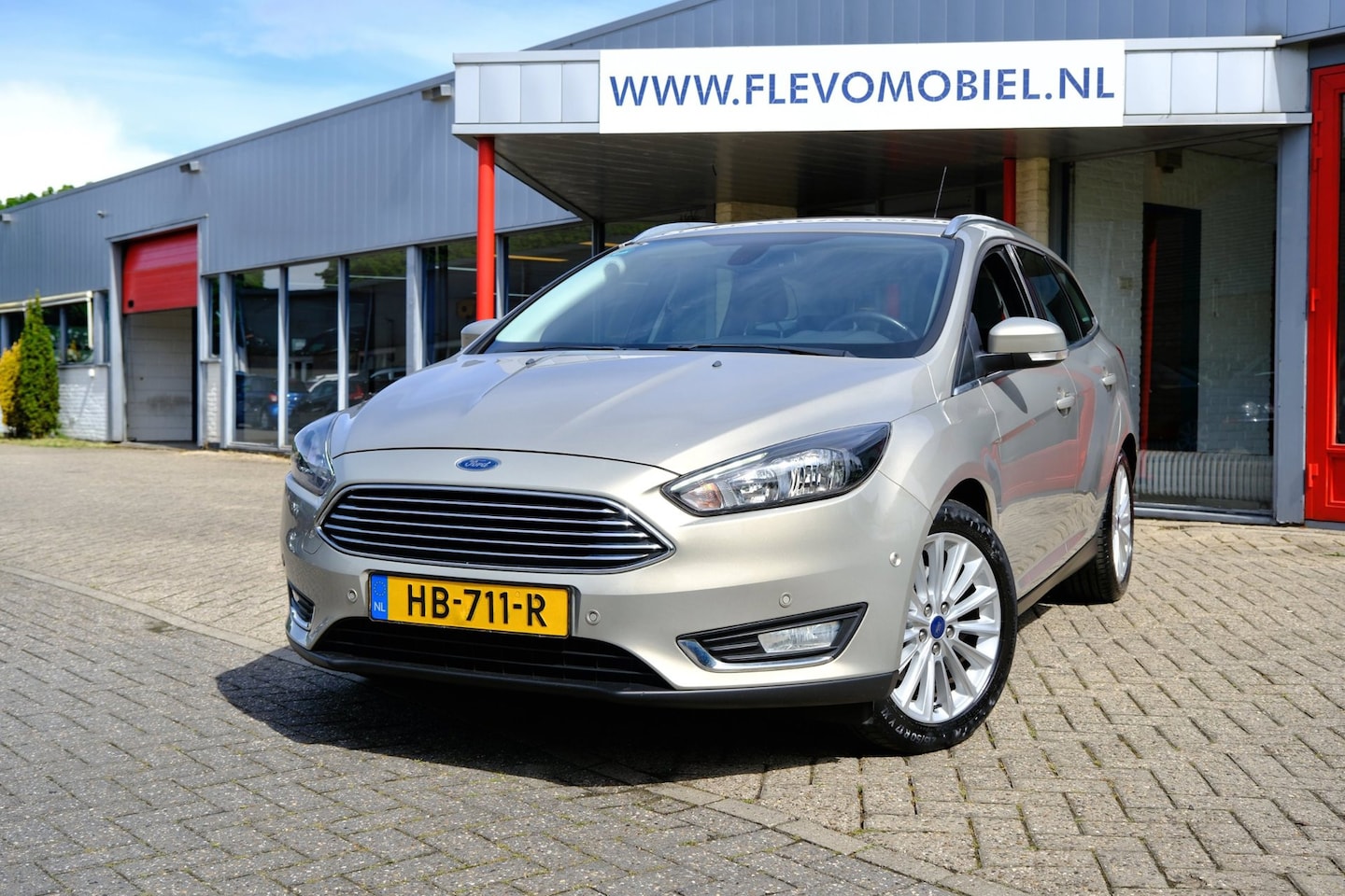 Ford Focus Wagon - 1.5 Titanium Edition Navi|1e Eig|Clima|Cam|ParkAssist - AutoWereld.nl