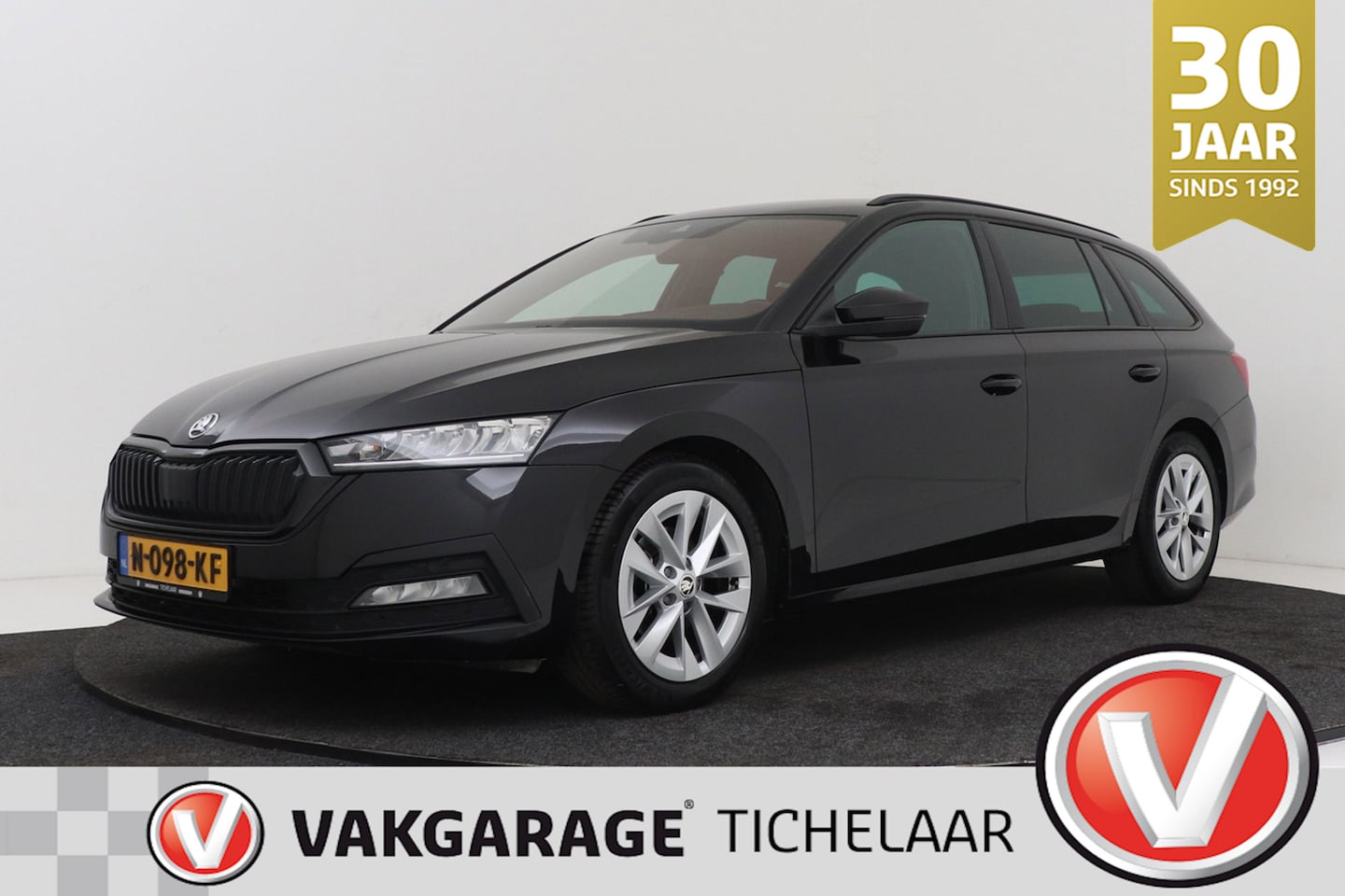 Skoda Octavia Combi - 1.5 e-TSI Sport Business | Uitklap Trekhaak | Org NL | Stoelverwarming | Digital Cockpit | - AutoWereld.nl