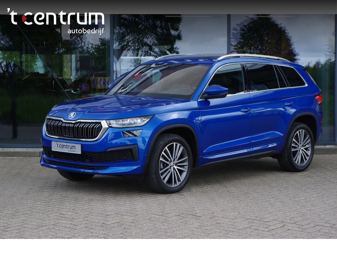 Skoda Kodiaq - 1.5 TSI Business Laurin & Klement 7p, Trekhaak, Panoramadak, Canton Sound, 4 x Stoelverwar - AutoWereld.nl