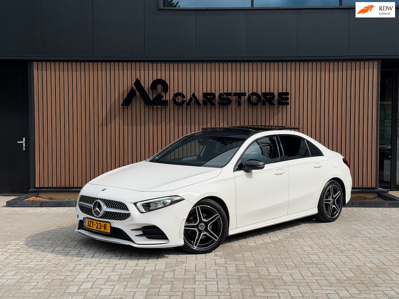 Mercedes-Benz A-klasse - 180 Business Solution AMG PANO SFEERVERLICHTING CAMERA - AutoWereld.nl