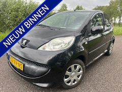 Peugeot 107 - 1.0-12V XS