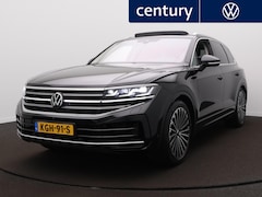 Volkswagen Touareg - 3.0 TSi eHybrid 4MOTION Elegance Panoramaschuif-kanteldak - IQ Light - ErgoComfort-stoelen