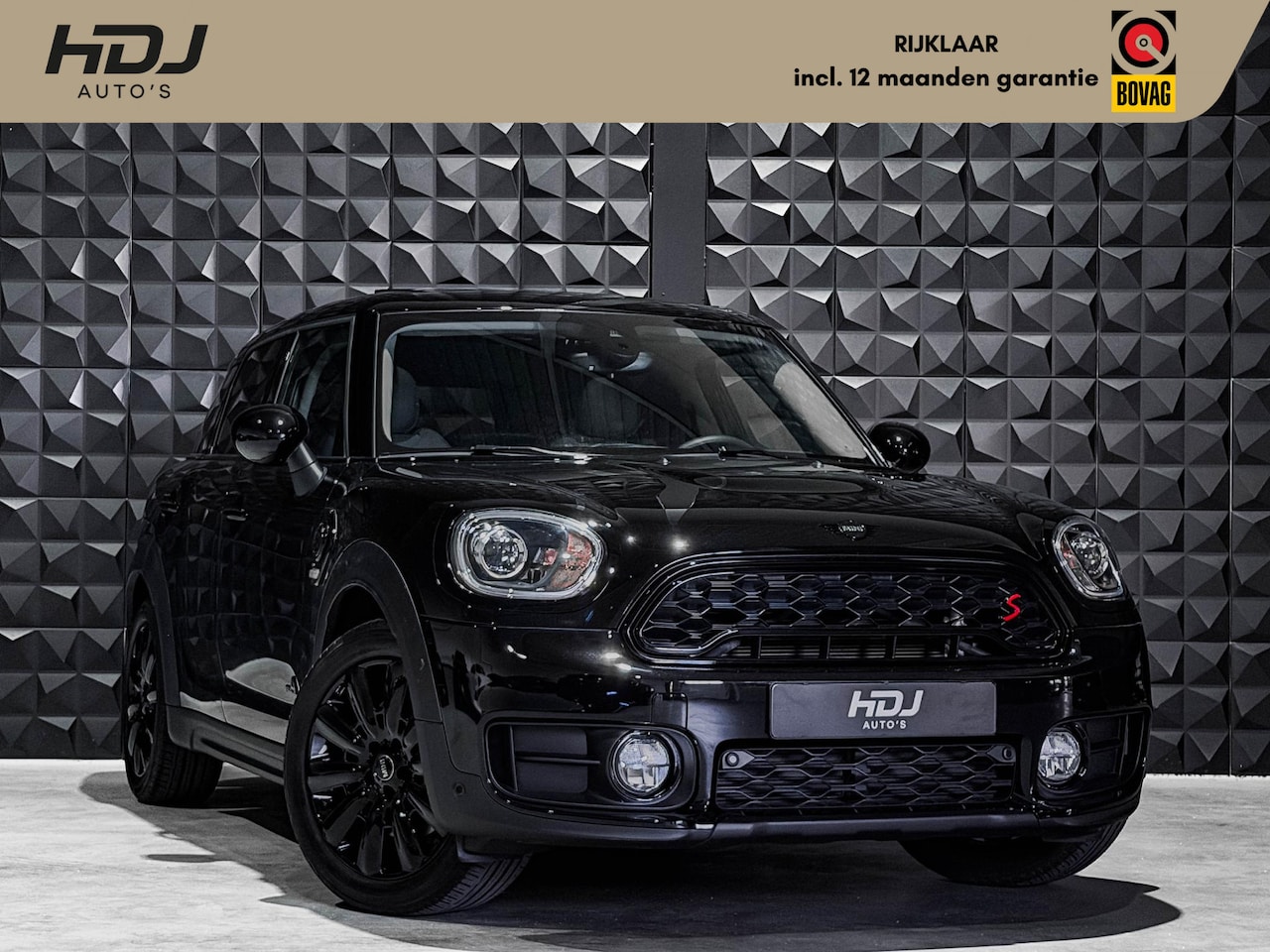MINI Countryman - Mini 1.5 Cooper S E ALL4 Chili | All Black | Pano | 18"| HUD | Ad. Li | Sportstoelen | - AutoWereld.nl