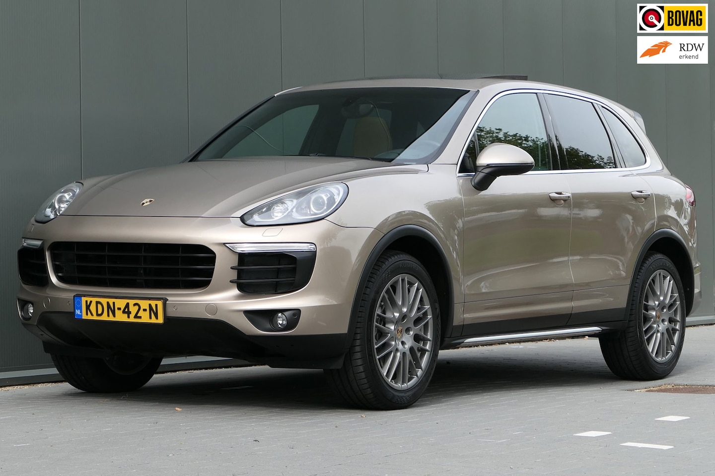 Porsche Cayenne - 3.6 Facelift Sportchrono Panorama - AutoWereld.nl