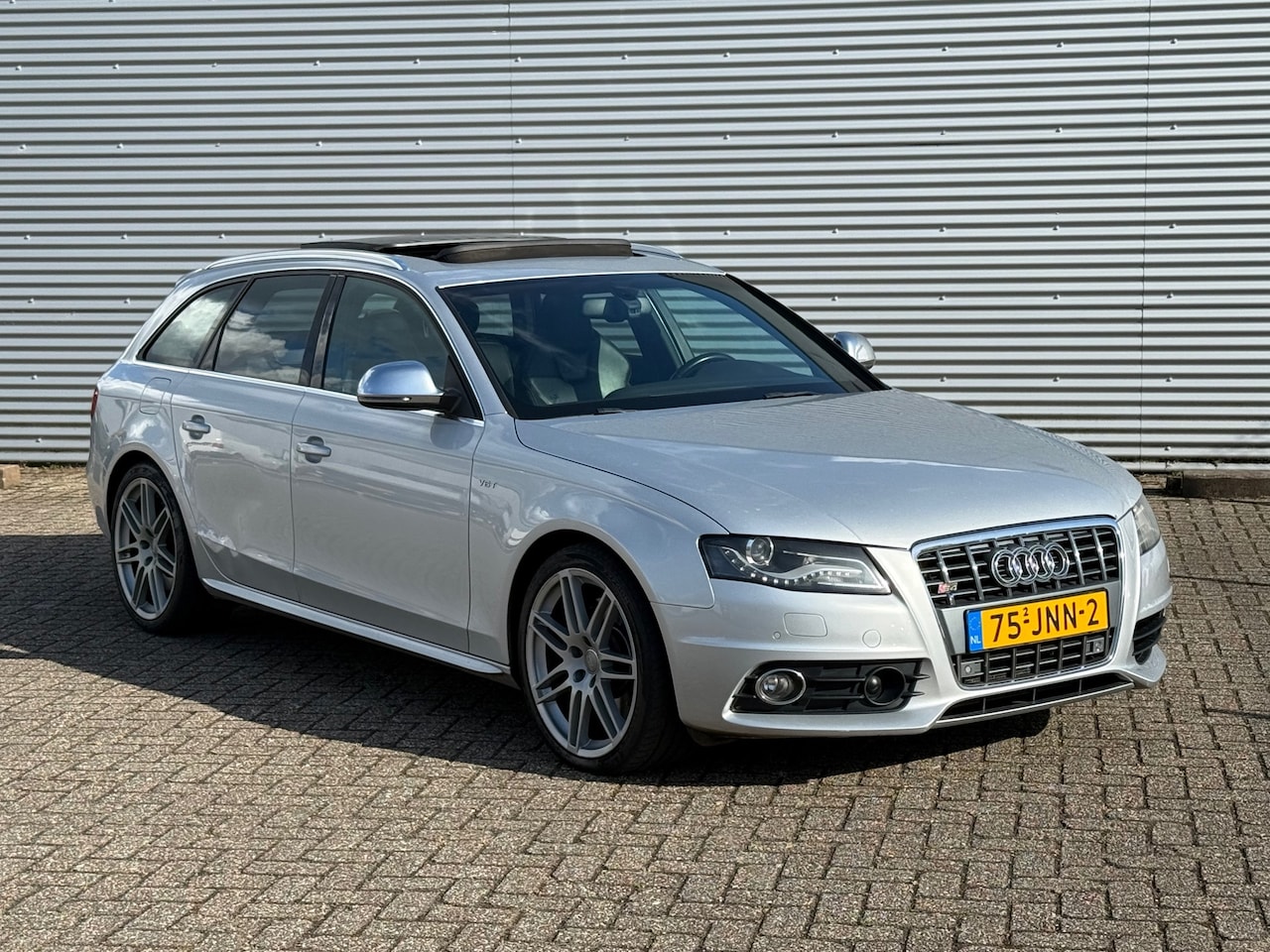Audi A4 Avant - 3.0 TFSI S4 quattro / Panorama / Navi / Camera / Kuipstoelen / Xenon - LED - AutoWereld.nl