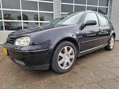 Volkswagen Golf - 2.3 V5 Highline ( A.P.K. februari 2027)