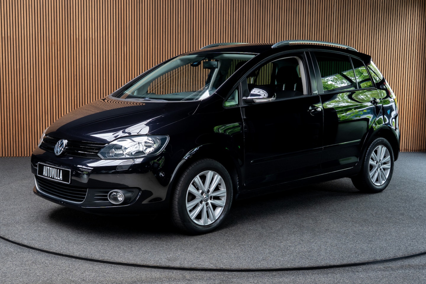 Volkswagen Golf Plus - 1.2 TSI Highline Aut. Leer Climate PDC Cruise Stoelverwarming LM velgen - AutoWereld.nl