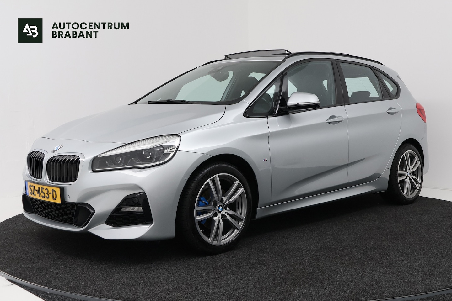 BMW 2-serie Active Tourer - 218i Executive Launch Edition M-Sport (M-PAKKET, PANORAMADAK, CAMERA, LED, PDC, DEALER OND - AutoWereld.nl