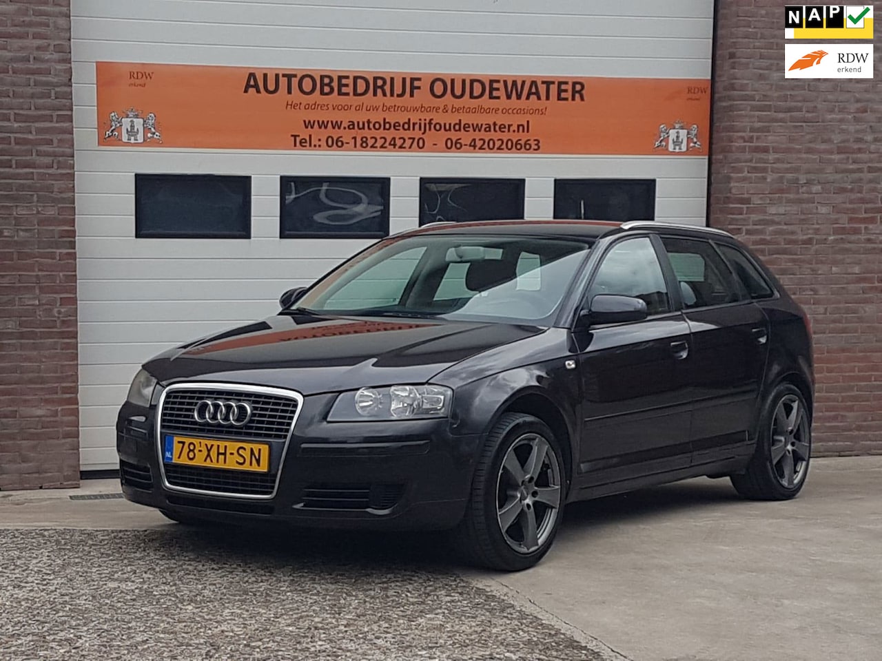 Audi A3 Sportback - 1.6 FSI Attraction Pro Line 1.6 FSI Attraction Pro Line - AutoWereld.nl