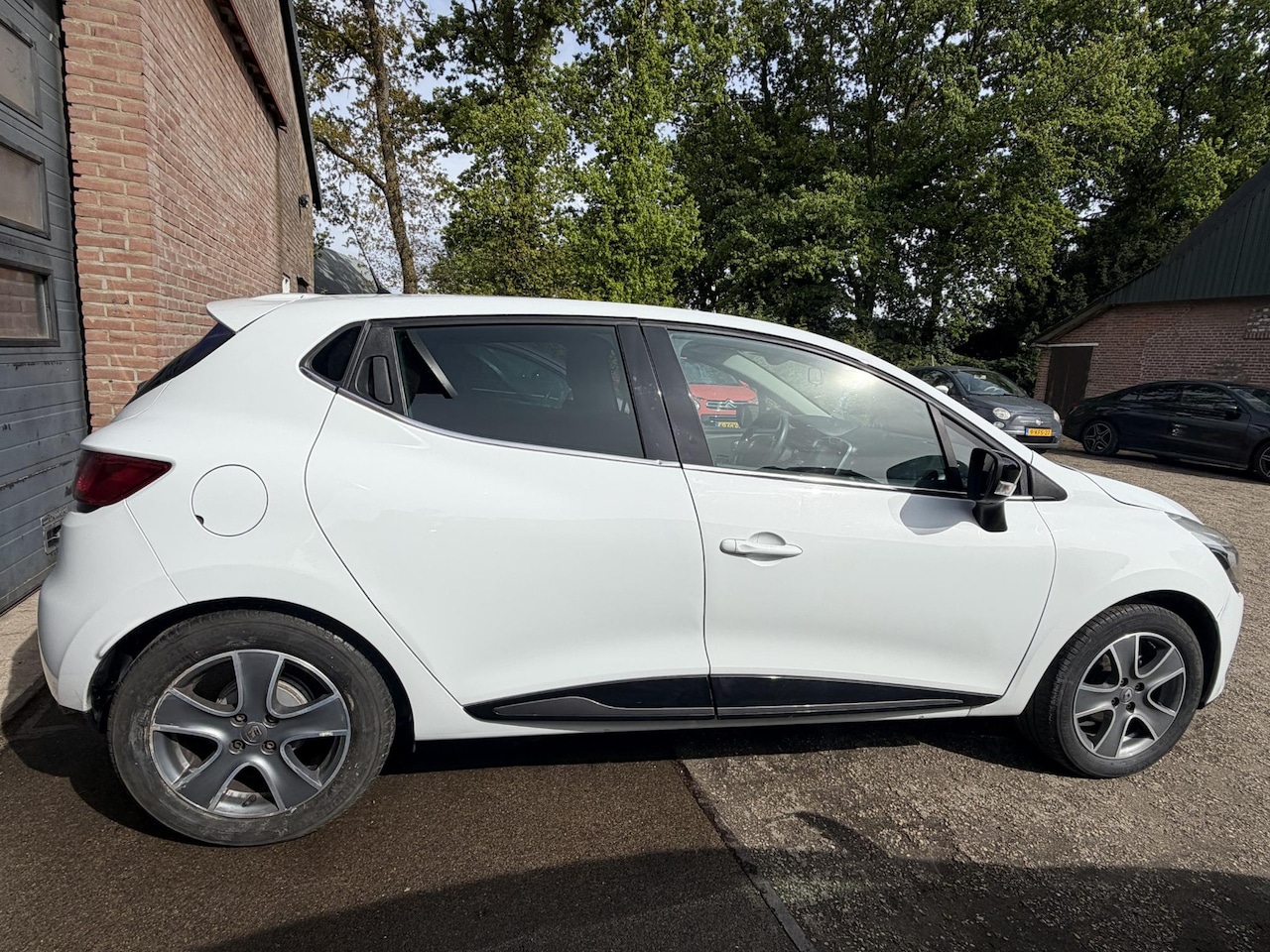 Renault Clio - 0.9 TCe ECO Night&Day Airco/LED/Cruise/NAVI/NAP - AutoWereld.nl