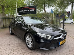 Mercedes-Benz A-klasse - 200 Business Solution 11590NETTO Leder Nav Pdc Cruise-con