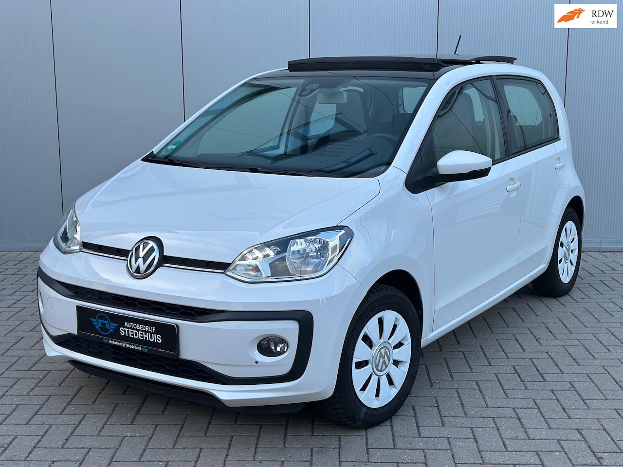 Volkswagen Up! - 1.0 BMT high up! Panoramadak | Led | Nw APK - AutoWereld.nl