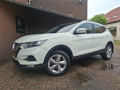 Nissan Qashqai - 1.3 DIG-T Business Edition 140PK Apple Carplay / Cruise Controle / Parkeer Sensoren / Acht
