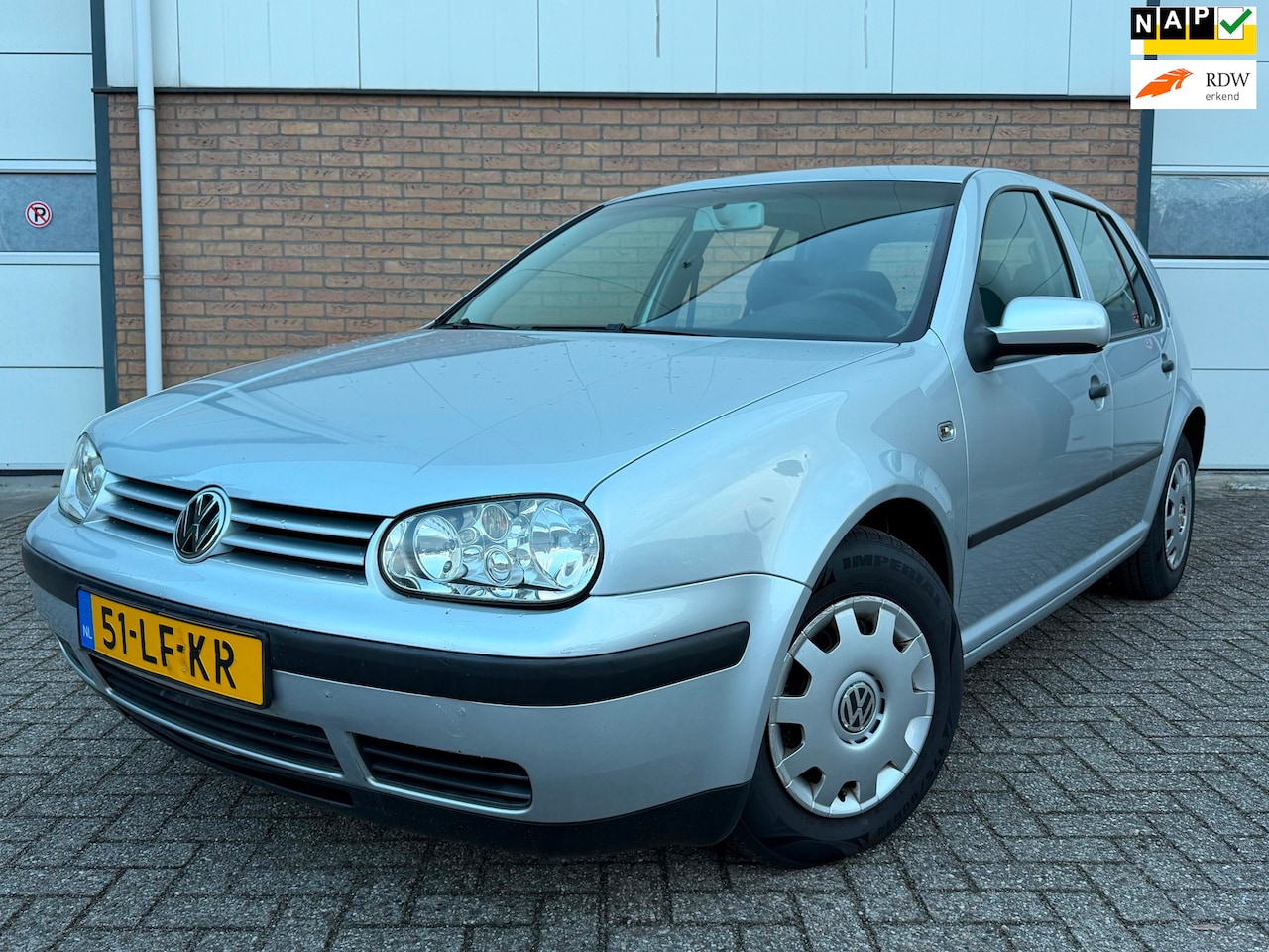 Volkswagen Golf - 1.6 Comfortline CLIMATE/AUTOMAAT/113.460KM !! - AutoWereld.nl