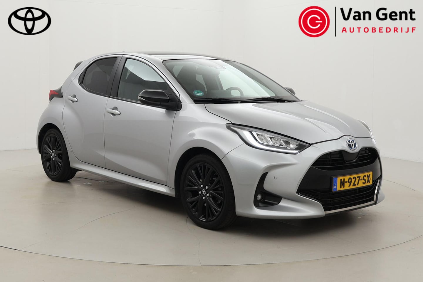 Toyota Yaris - 1.5 Hybrid Executive | Panoramadak | Dodehoek detectie | Navigatie | JBL | Apple Carplay / - AutoWereld.nl
