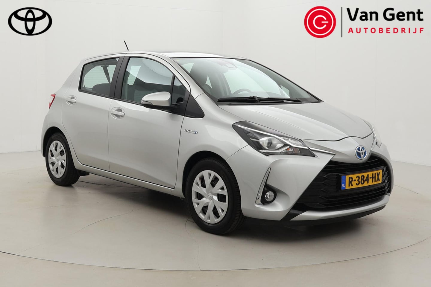 Toyota Yaris - 1.5 Hybrid Active | Navigatie | Cruise Control | Clima | Parkeersensoren achter | Camera | - AutoWereld.nl