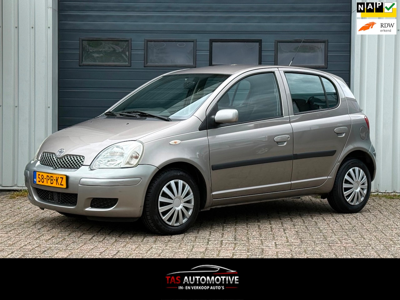 Toyota Yaris - 1.3 VVT-i Sol 5-deurs AUTOMAAT / AIRCO / NAP - AutoWereld.nl