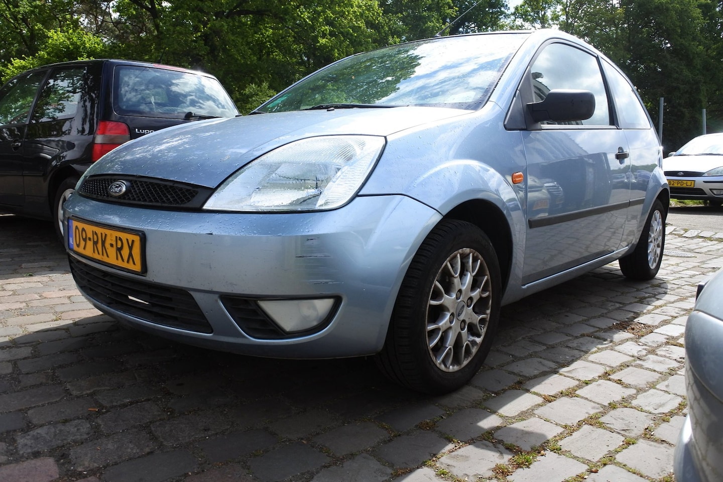 Ford Fiesta - 1.3 Futura 222 dkm nw apk tot 20-6-2027 div exstra,s - AutoWereld.nl