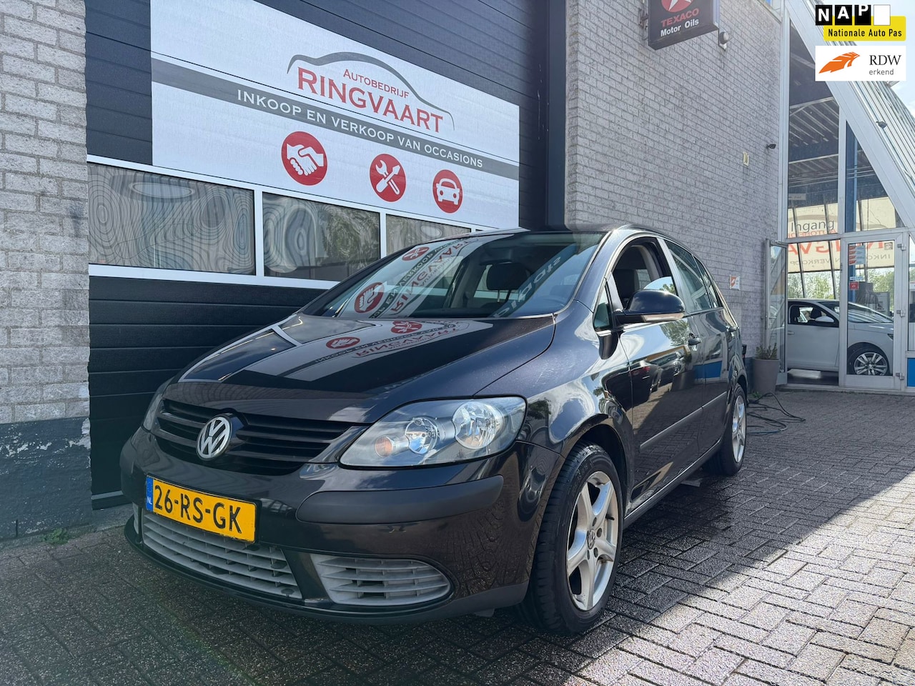 Volkswagen Golf Plus - 1.6 FSI Comfortline Business Met 1 JAAR APK - AutoWereld.nl