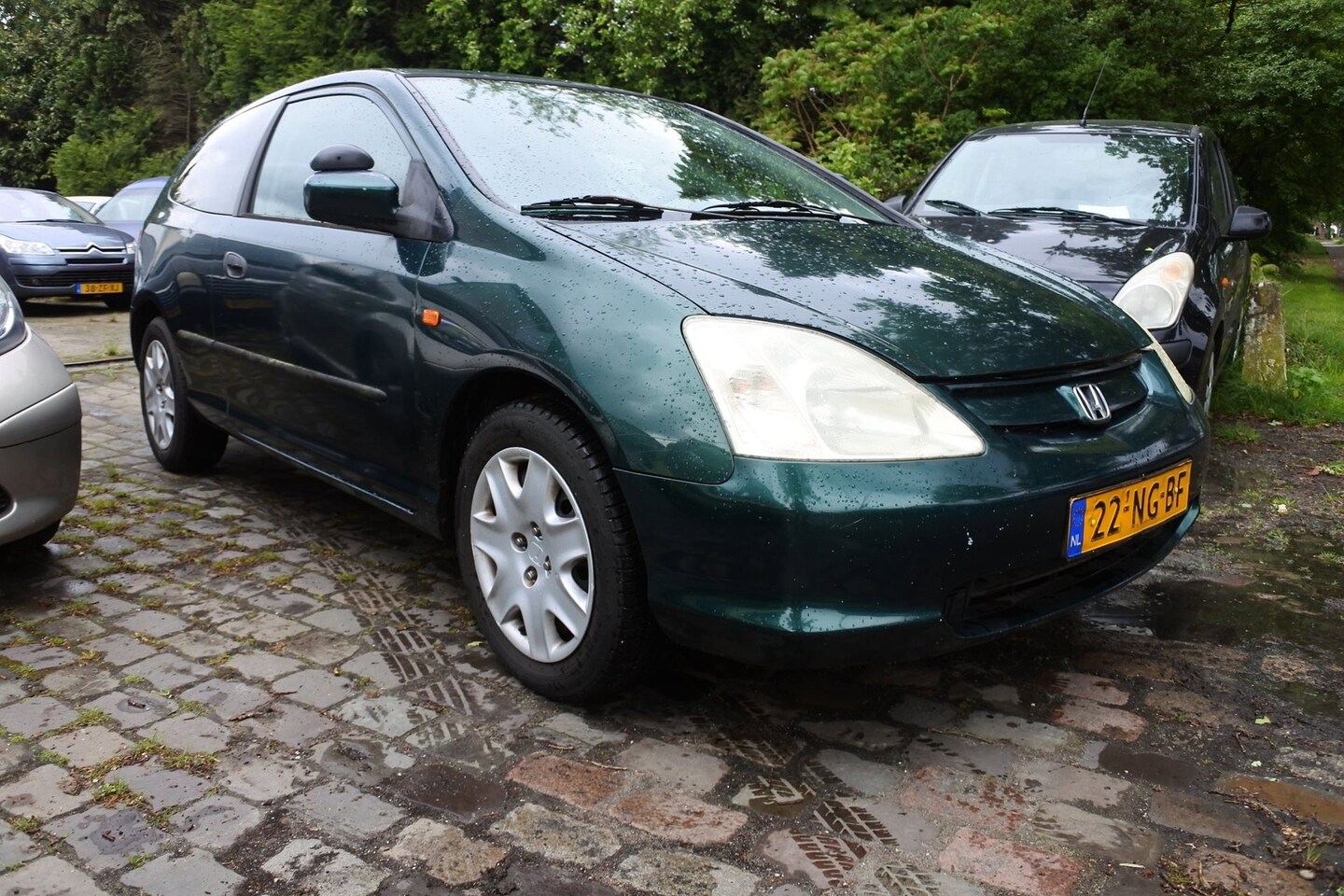 Honda Civic - 1.4i LS nw apk 8-5-2027 256 dkm koude airco goed rijdend div exstra,s - AutoWereld.nl