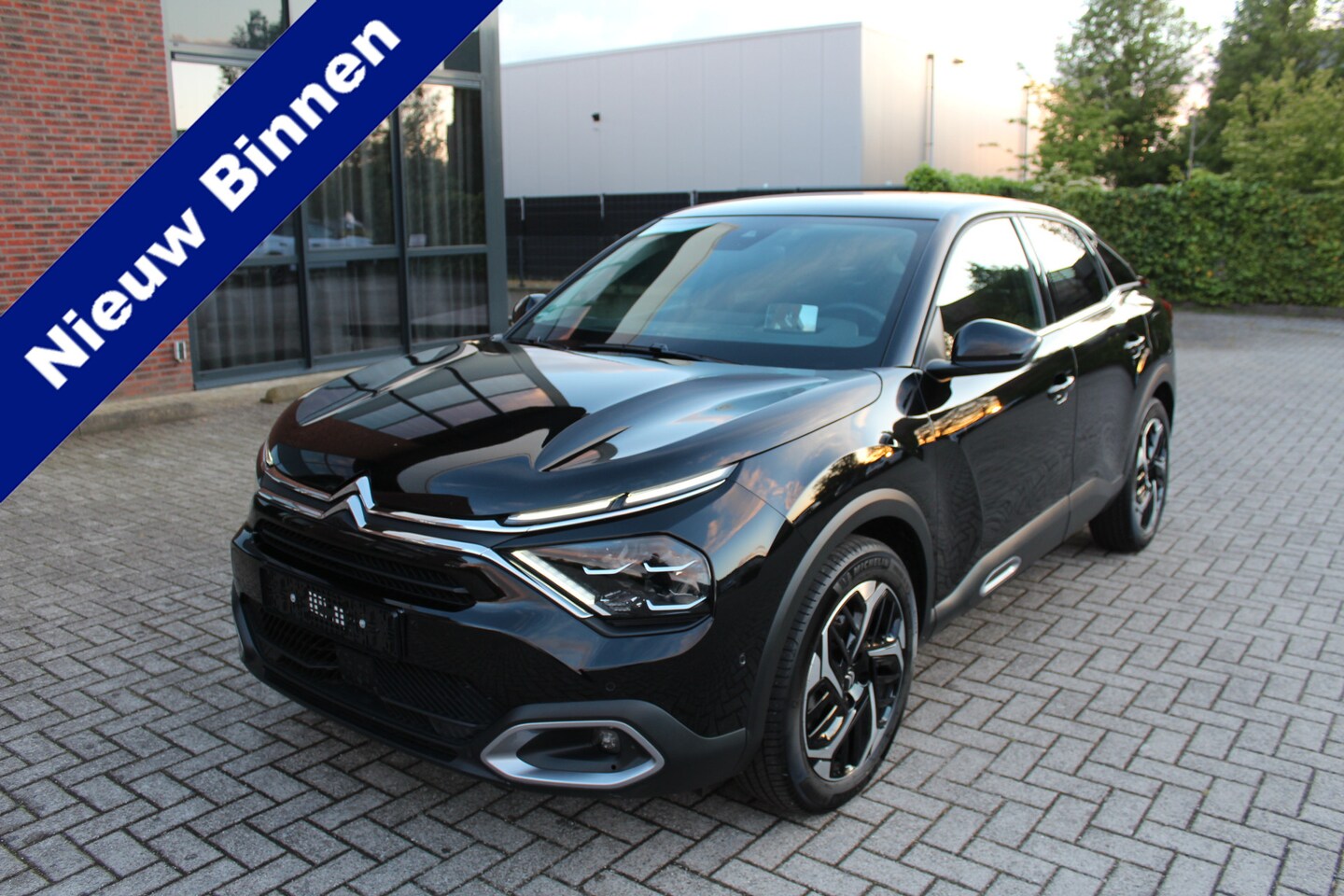 Citroën C4 - 1.2 PT 130 Max Automaat EAT 8 Clima-Adapt.Cruise-360 Camera-Stoelverwarming-Head-Up-Dodeho - AutoWereld.nl